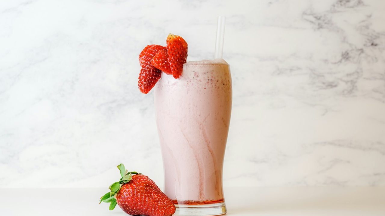 Strawberry Banana Sunshine Smoothie